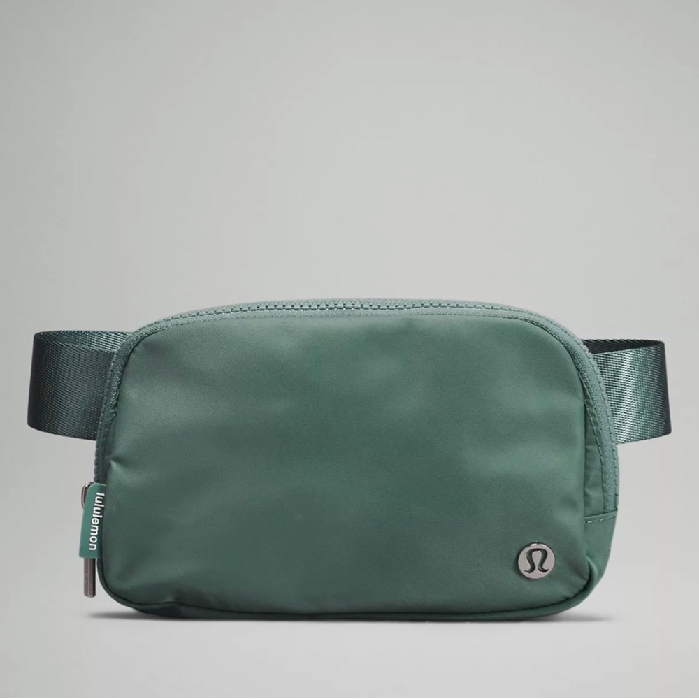 🆕LULULEMON EVERYWHERE BELT BAG TIDEWATER TEAL - Picture 1 of 9